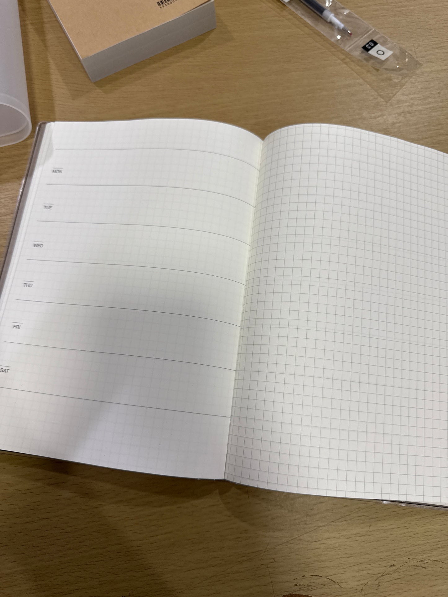 MUJI Undated Monthly Weekly Planner