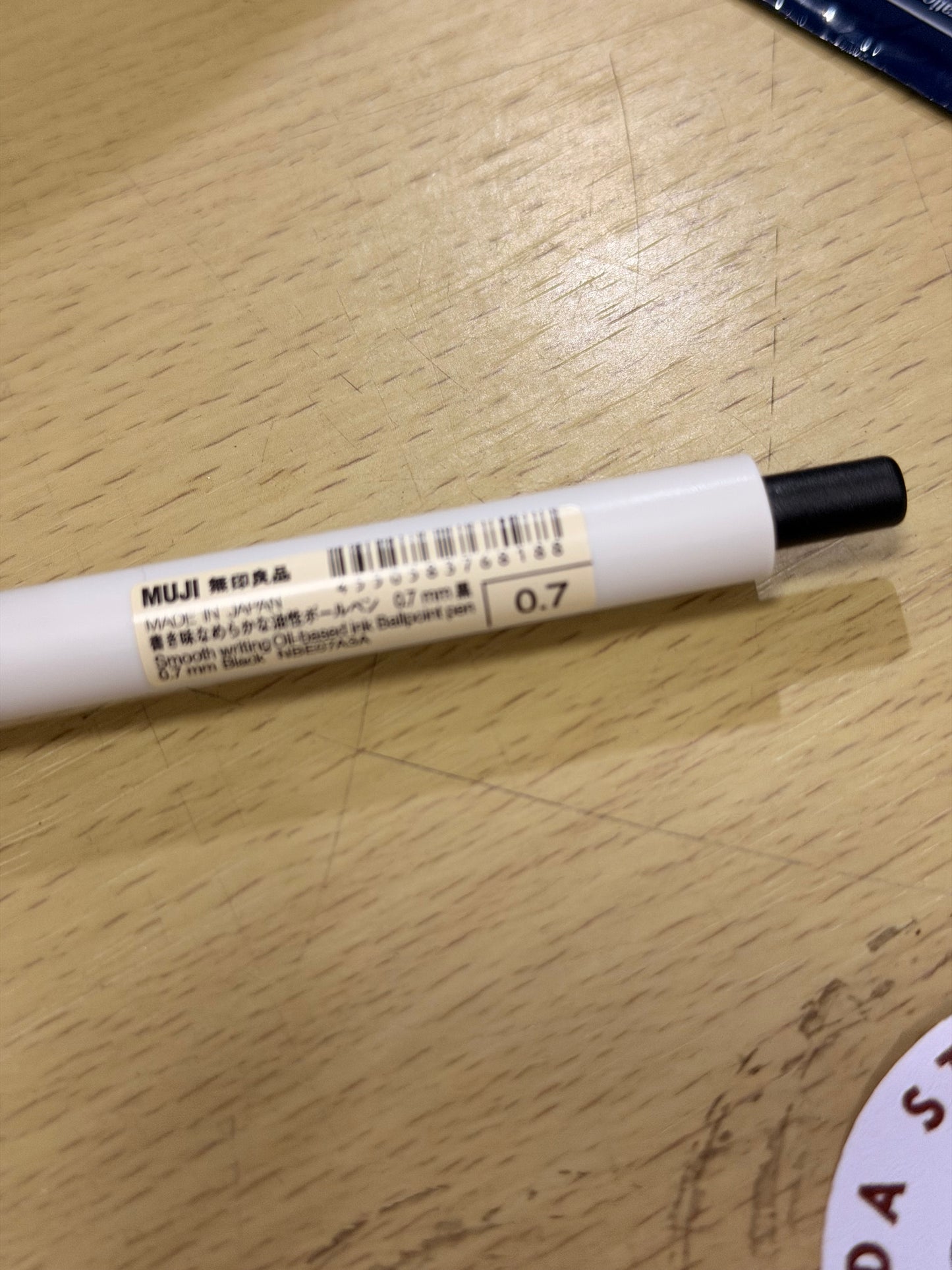 Smooth Writing Ballpoint Oil Based Pen