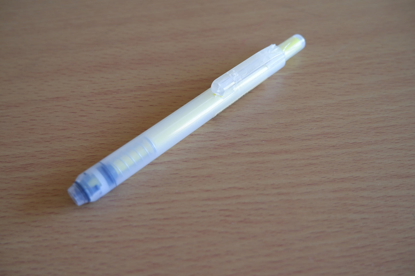 MUJI Retractable Highlighter