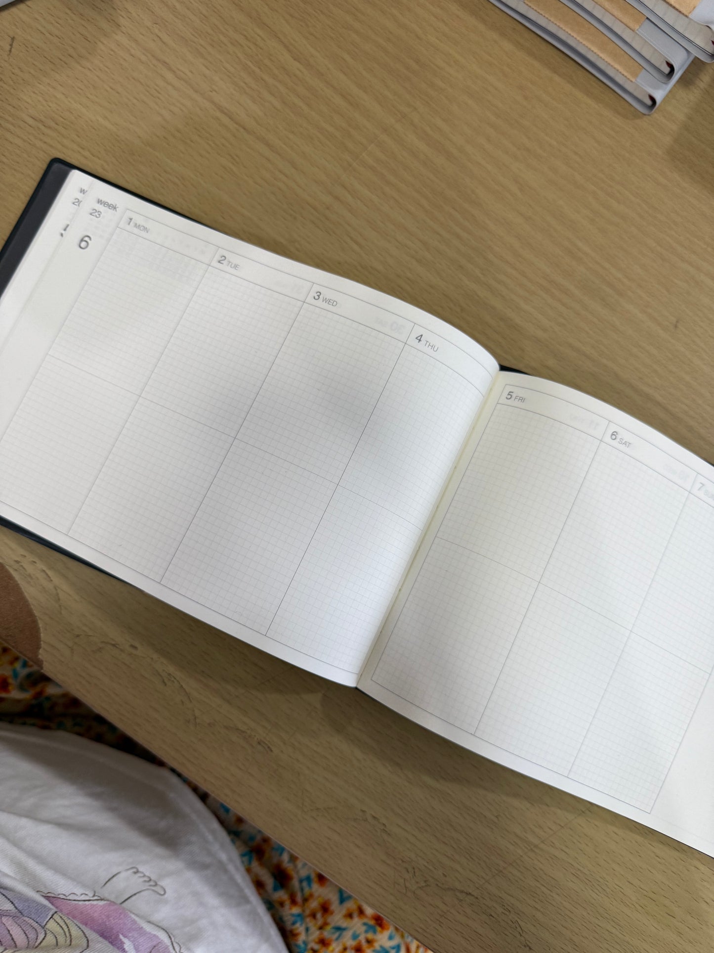 MUJI 2026 Monthly Weekly Planner - Landscape B6